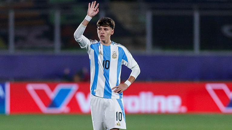 Alvaro Montaro in action for Argrentina at the recent U20 World Cup