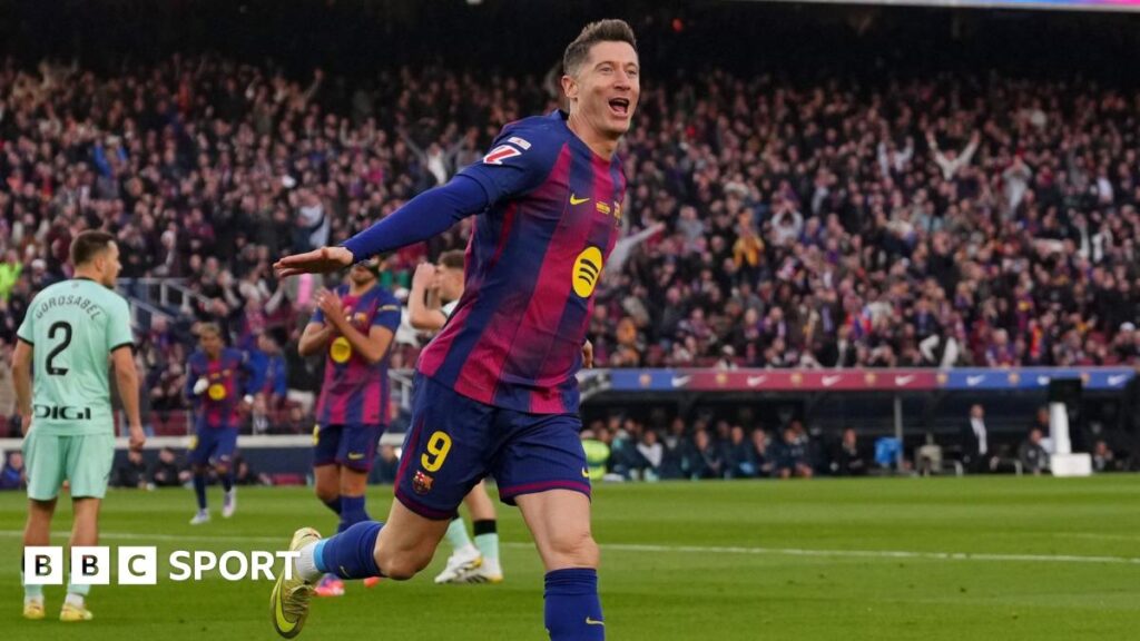 Robert Lewandowski: MLS side Chicago Fire in pole position to sign Barcelona striker
