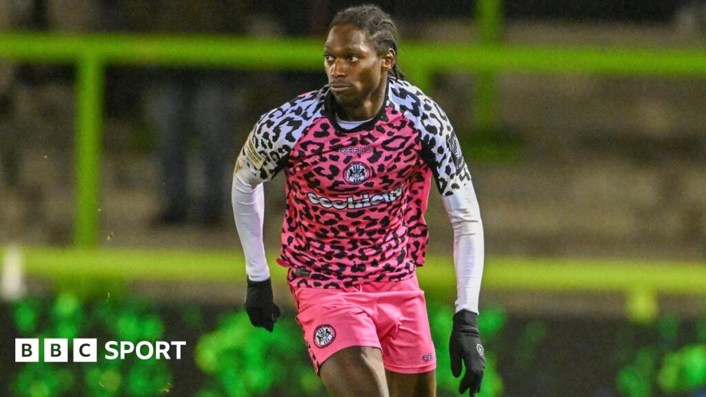 Forest Green Rovers: Defender Jili Buyabu delivers own baby