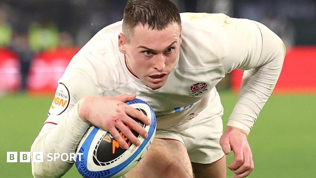 Six Nations: England are sticking together, not cracking up – Tom Roebuck Six Nations: England are sticking together, not cracking up – Tom Roebuck