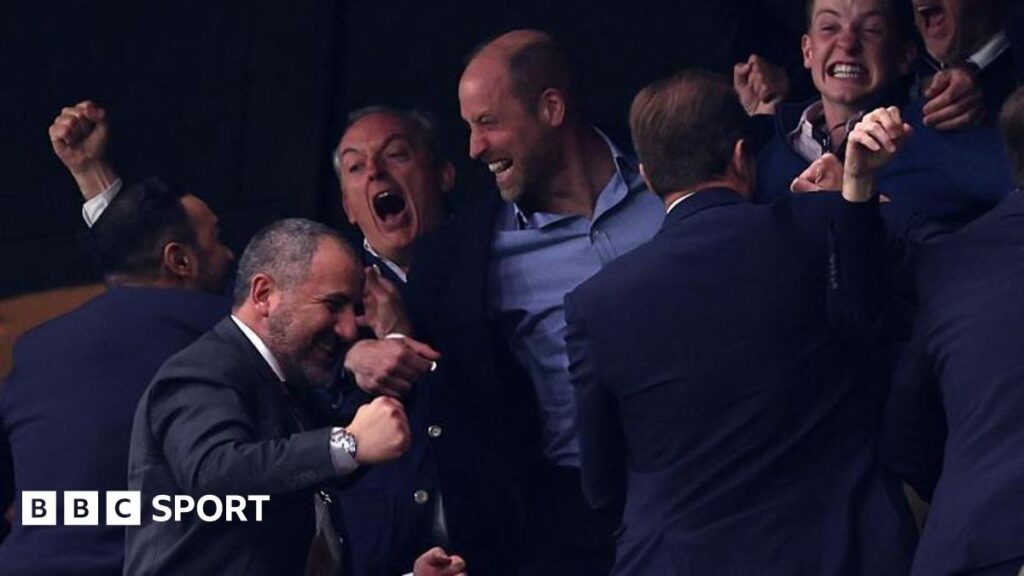 Freiburg 0-3 Aston Villa: Prince William celebrates Europa League final win