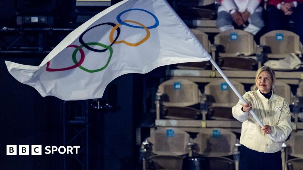 International Olympic Committee lifts ban on Belarus but not Russia