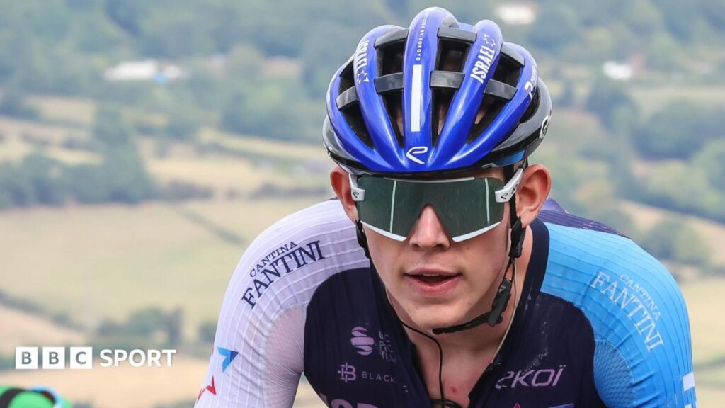 Finlay Tarling: British cyclist dies in accident at Volta a Portugal