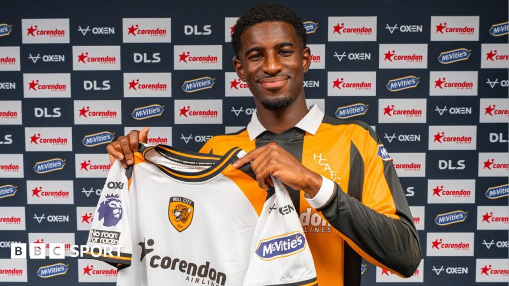 Hull City transfer news: Mohamed-Ali Cho becomes 12th summer signing Hull City transfer news: Mohamed-Ali Cho becomes 12th summer signing